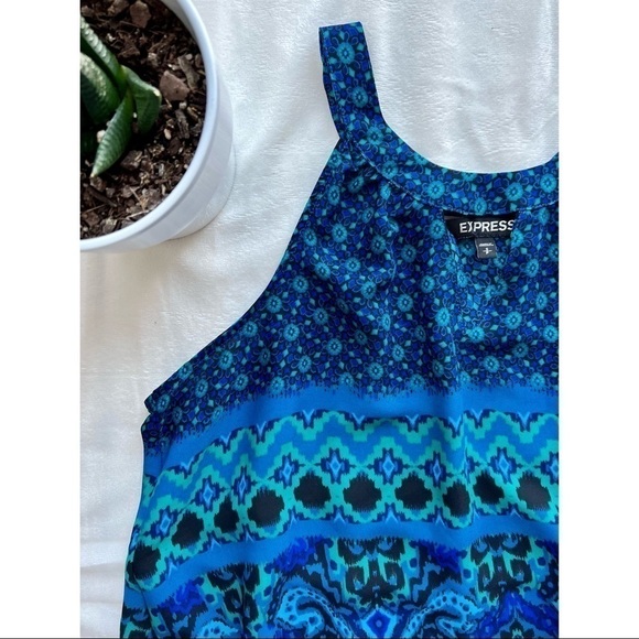 🛍 Express Tapestry Mixed Pattern Tank - Picture 2 of 6